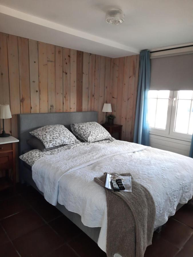Anneke'S Bed En Botterhammeke Apartman Woensdrecht Kültér fotó