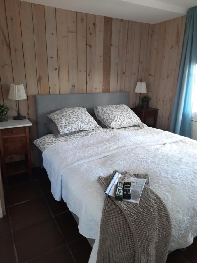 Anneke'S Bed En Botterhammeke Apartman Woensdrecht Kültér fotó