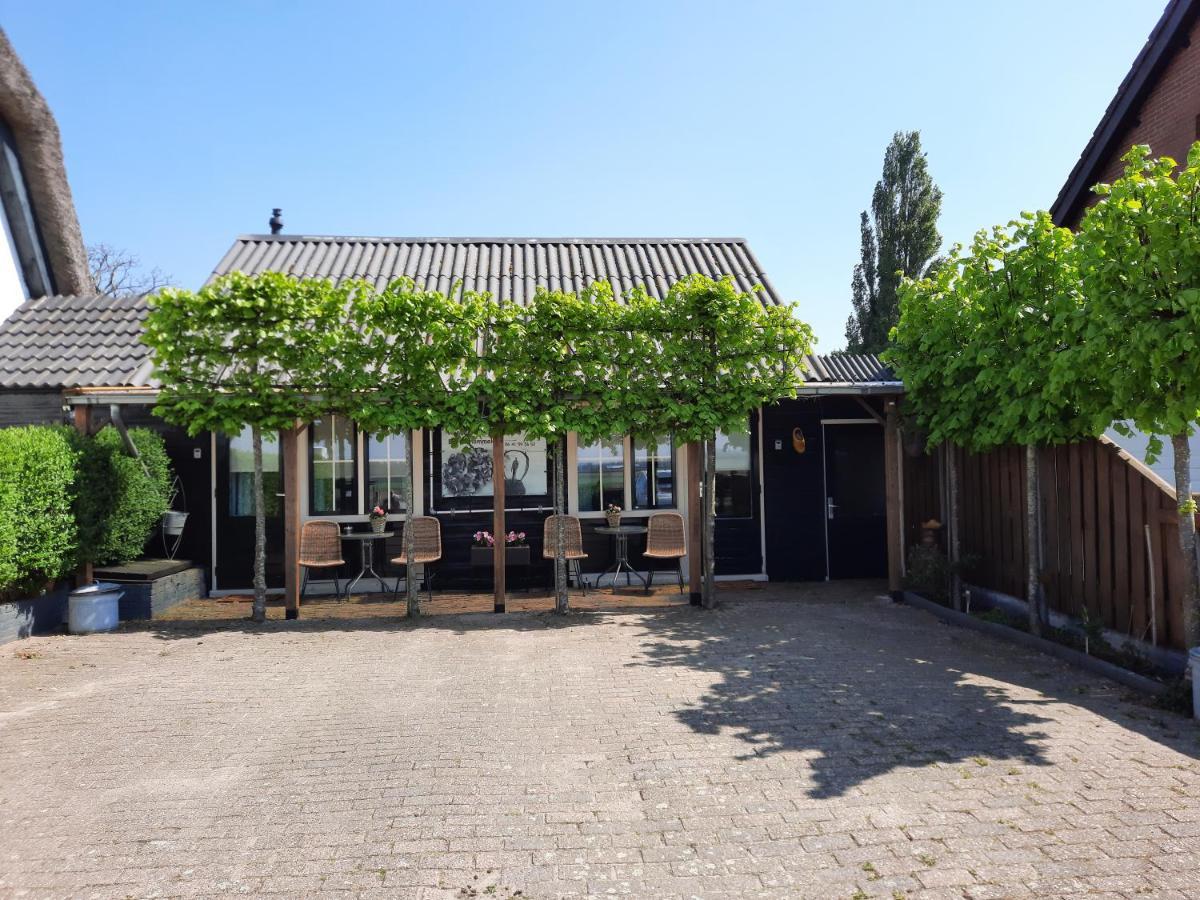 Anneke'S Bed En Botterhammeke Apartman Woensdrecht Kültér fotó